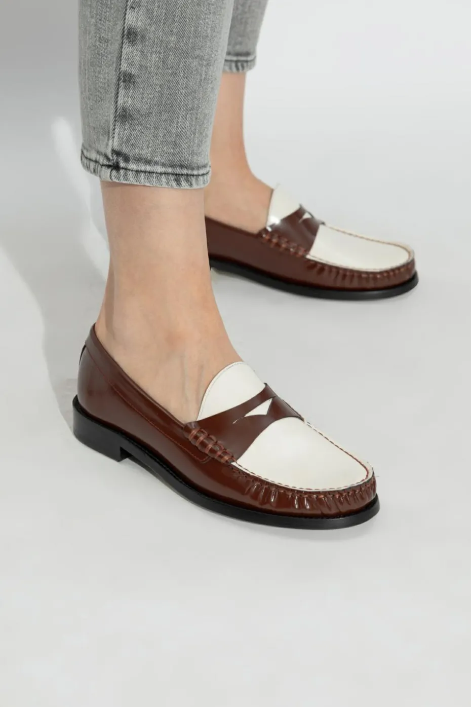 Stuart Weitzman BROWN Lottie shoes type loafers