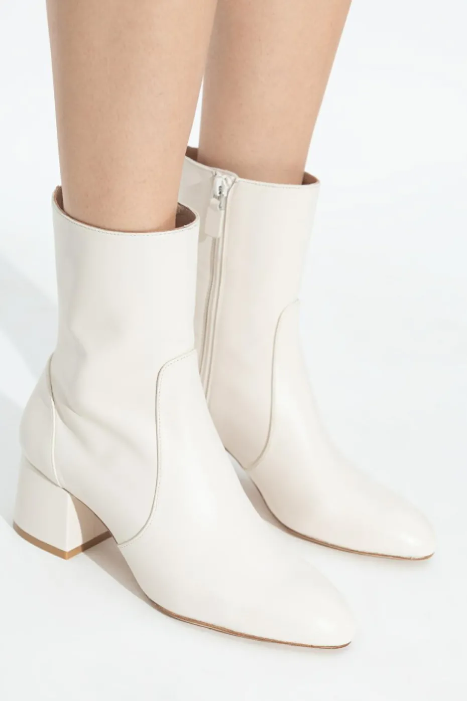 Stuart Weitzman cream Heeled ankle boots "Essentialist"
