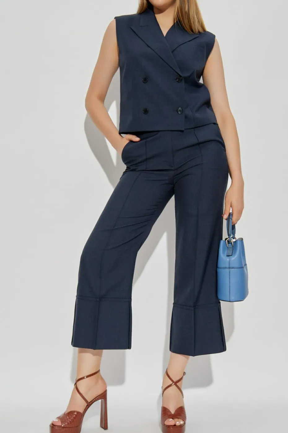 Theory NAVY BLUE Vest with pockets