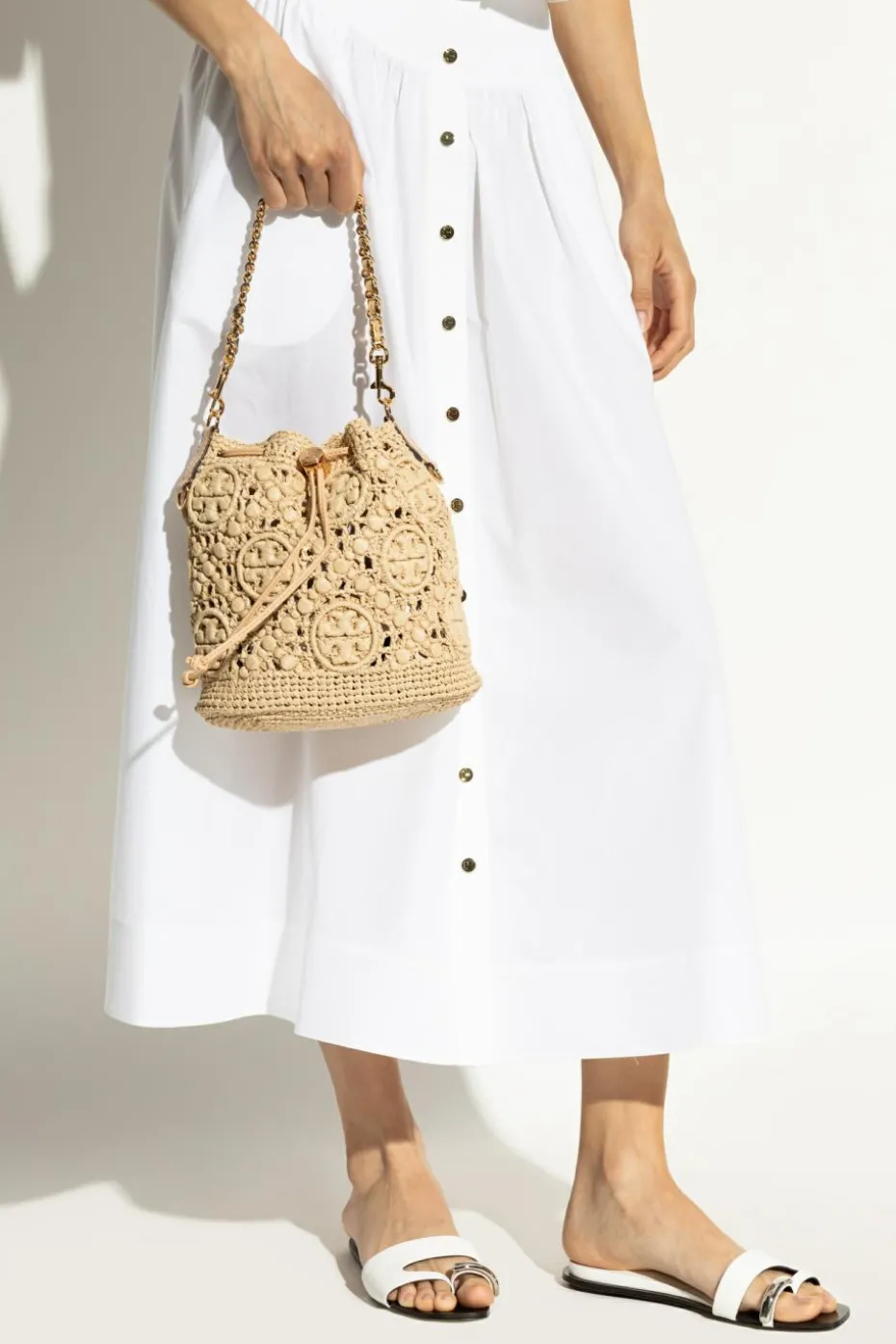 Tory Burch beige `T Monogram` shoulder bag `bucket`