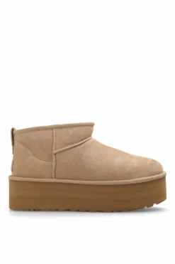 UGG beige ‘Classic Ultra Mini Platform’ snow boots