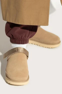 UGG beige ‘Goldenstar’ Sandals