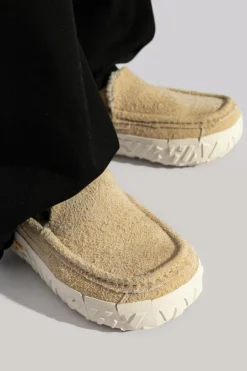UGG beige Shoes M ASCOT VIBRAM WRAP TECH