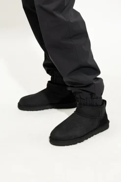 UGG BLACK ‘Classic Ultra Mini’ snow boots