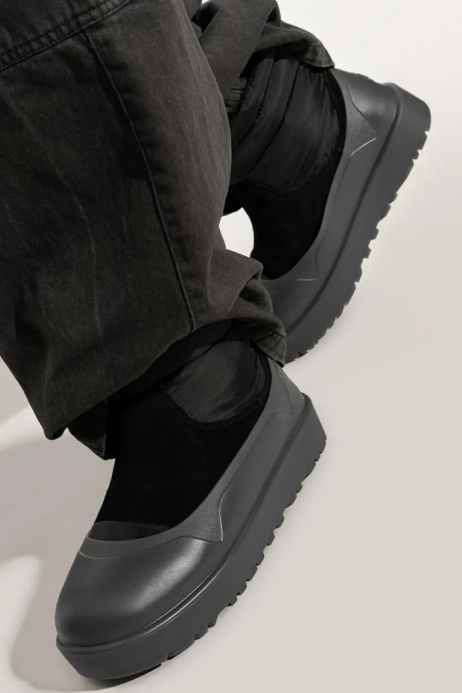 UGG BLACK Snow boots M Classic Mini Mod