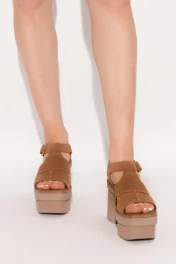 UGG BROWN Heeled sandals W NEW HEIGHTS PLAFORM T-STRAP