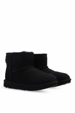 UGG Kids BLACK ‘Classic Mini II’ snow boots