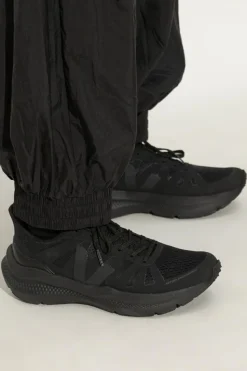Veja BLACK Sneakers CONDOR 3 ADVANCED ENGINEERED-MESH CDR