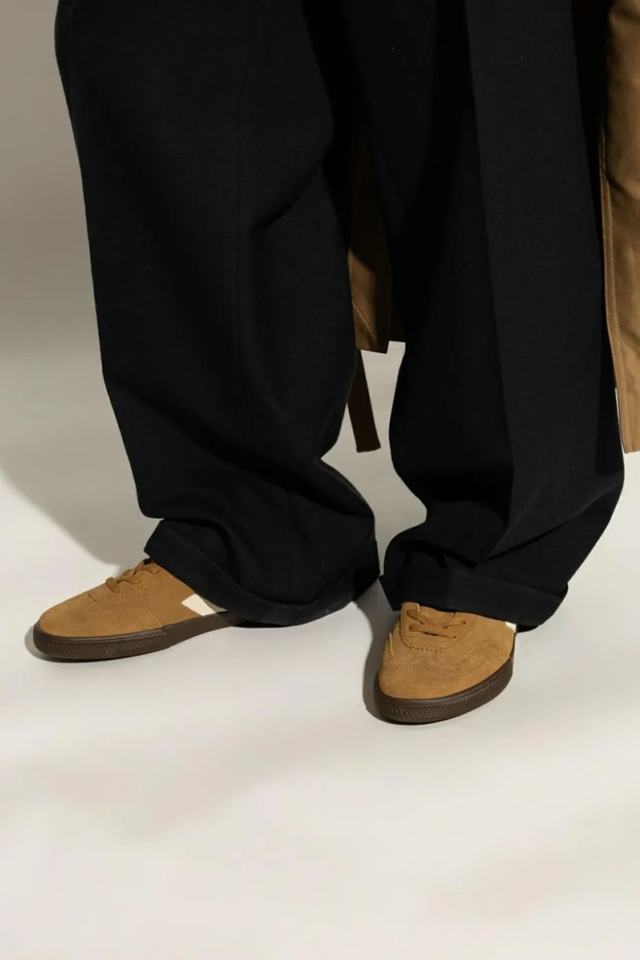 Veja BROWN Sneakers Volley Suede