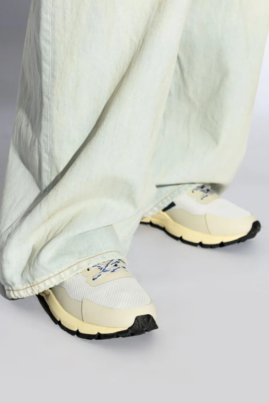Veja cream Sneakers Dekkan ALVEOMESH