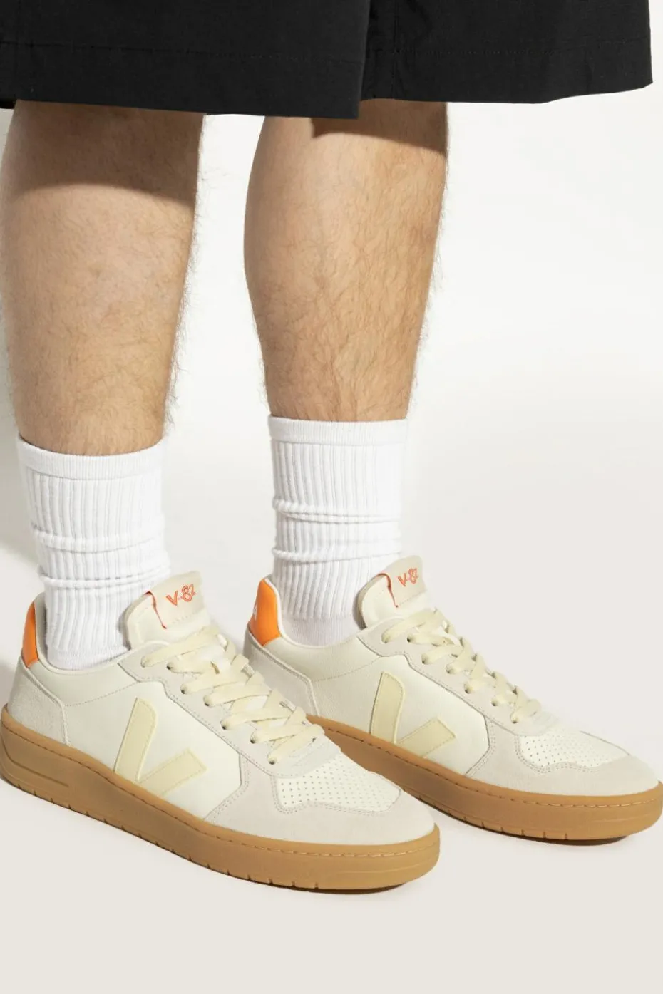Veja cream Sneakers V-28