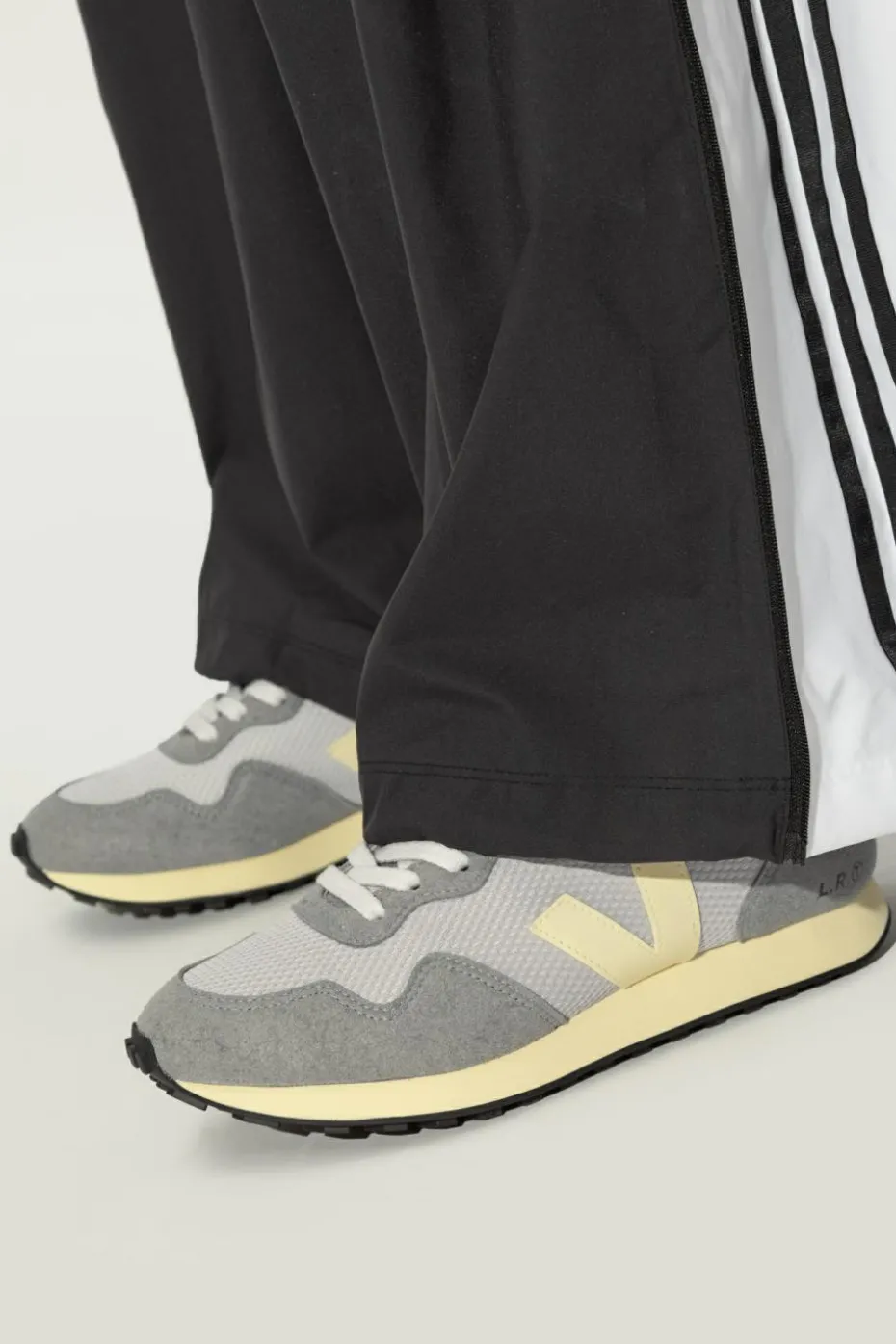 Veja GREY Sneakers SDU REC ALVEOMESH