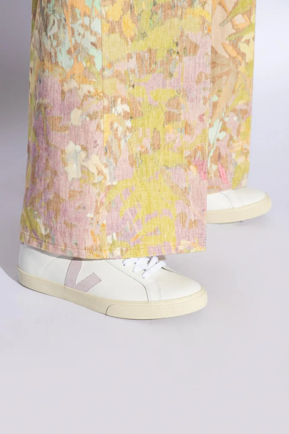 Veja WHITE ‘Esplar Logo Leather’ sneakers