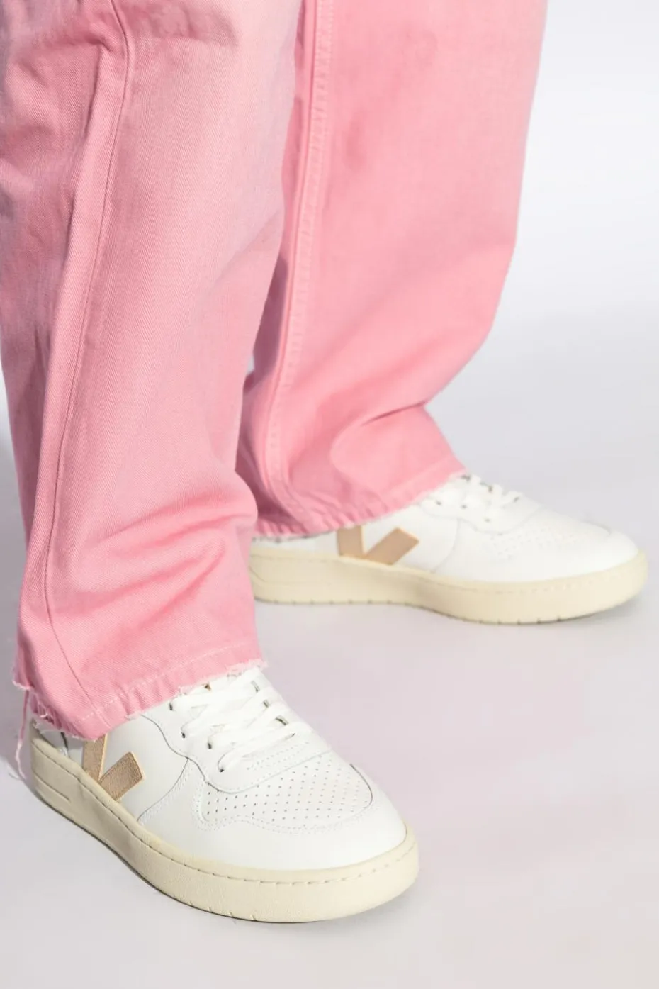 Veja WHITE Sneakers V-10 PRIME LEATHER