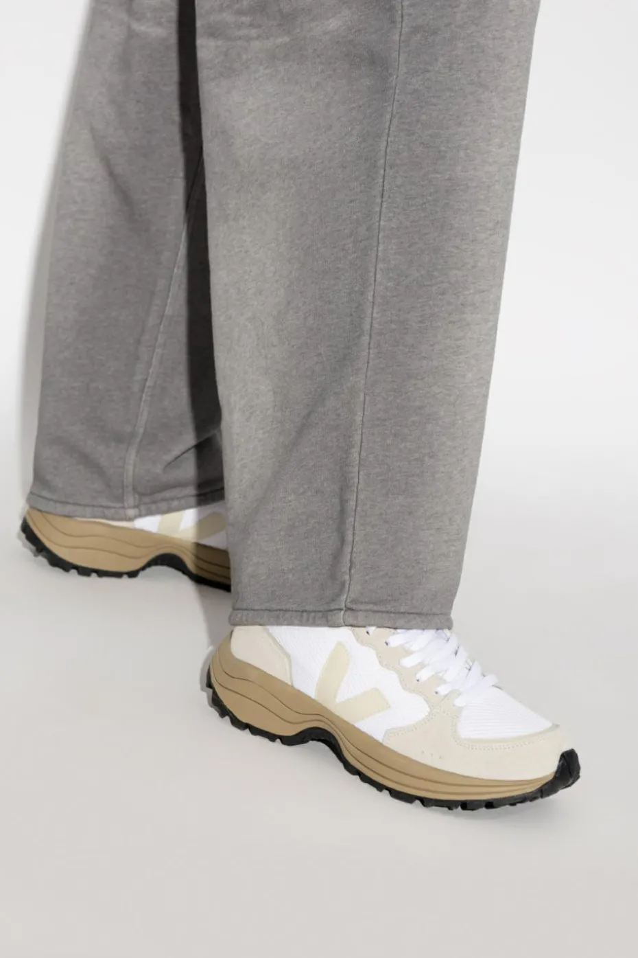 Veja WHITE Sneakers VENTURI II ALVEOMESH