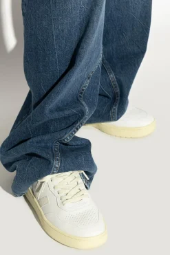 Veja WHITE Sports Shoes `V-90 O.T. Leather`
