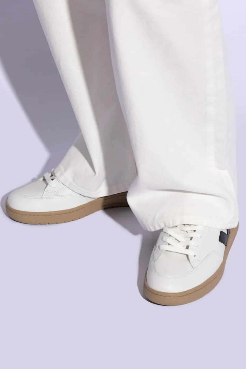 Veja WHITE ‘V-12 Leather’ Sneakers