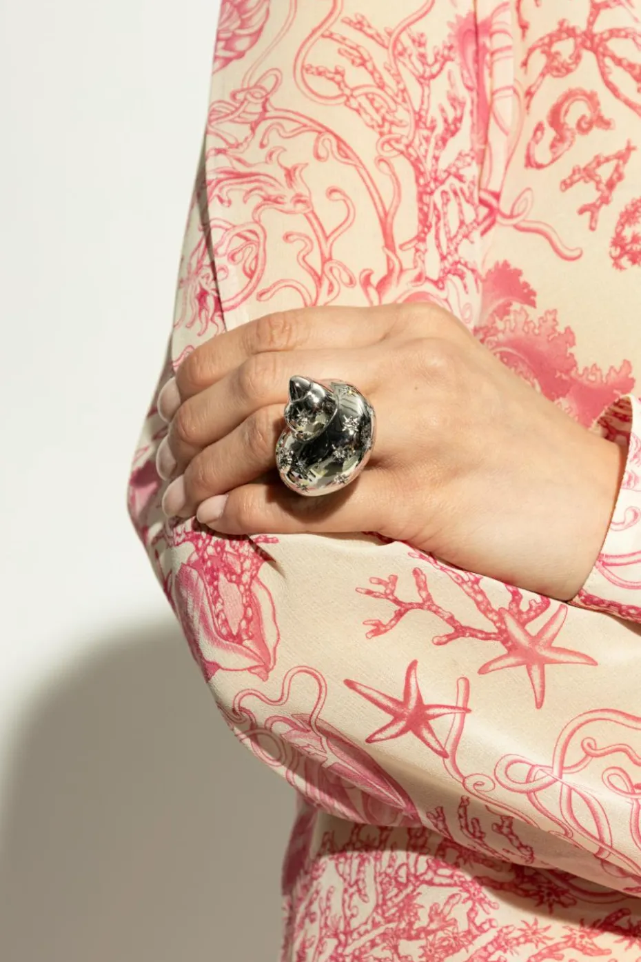 Versace SILVER Shell motif ring
