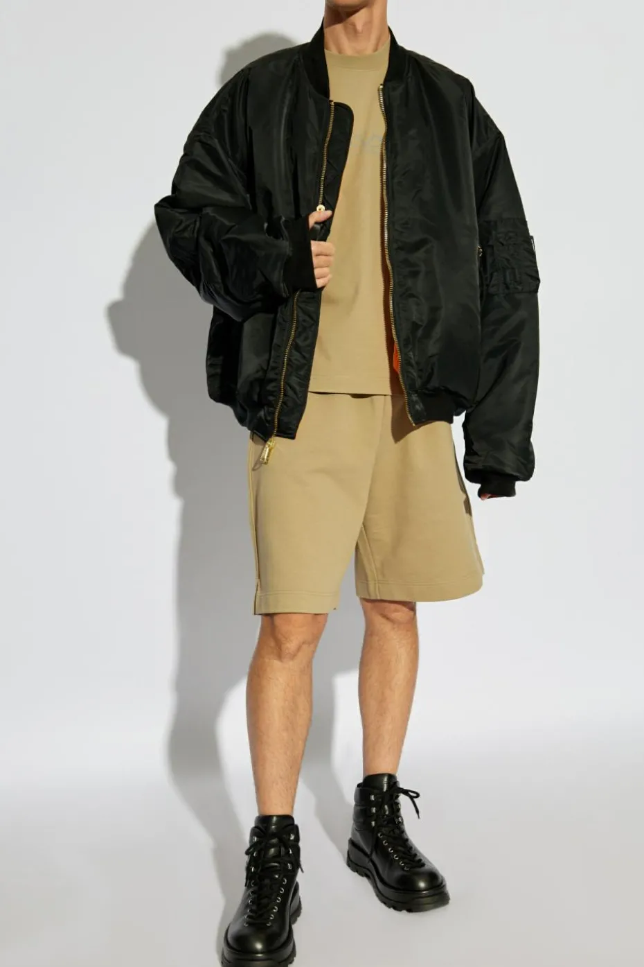 VETEMENTS GREEN T-shirt with print