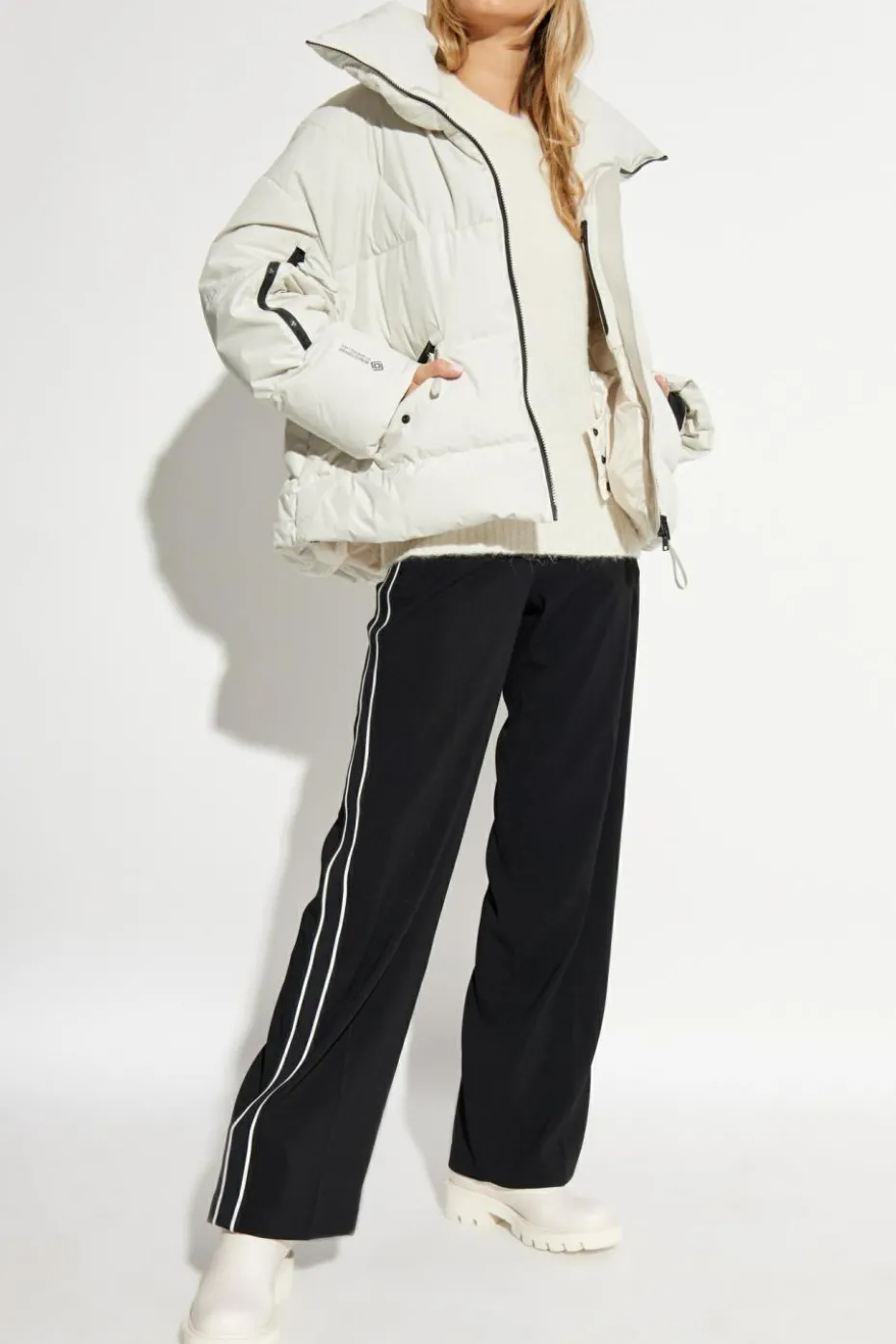Woolrich cream Ski jacket with wide collar