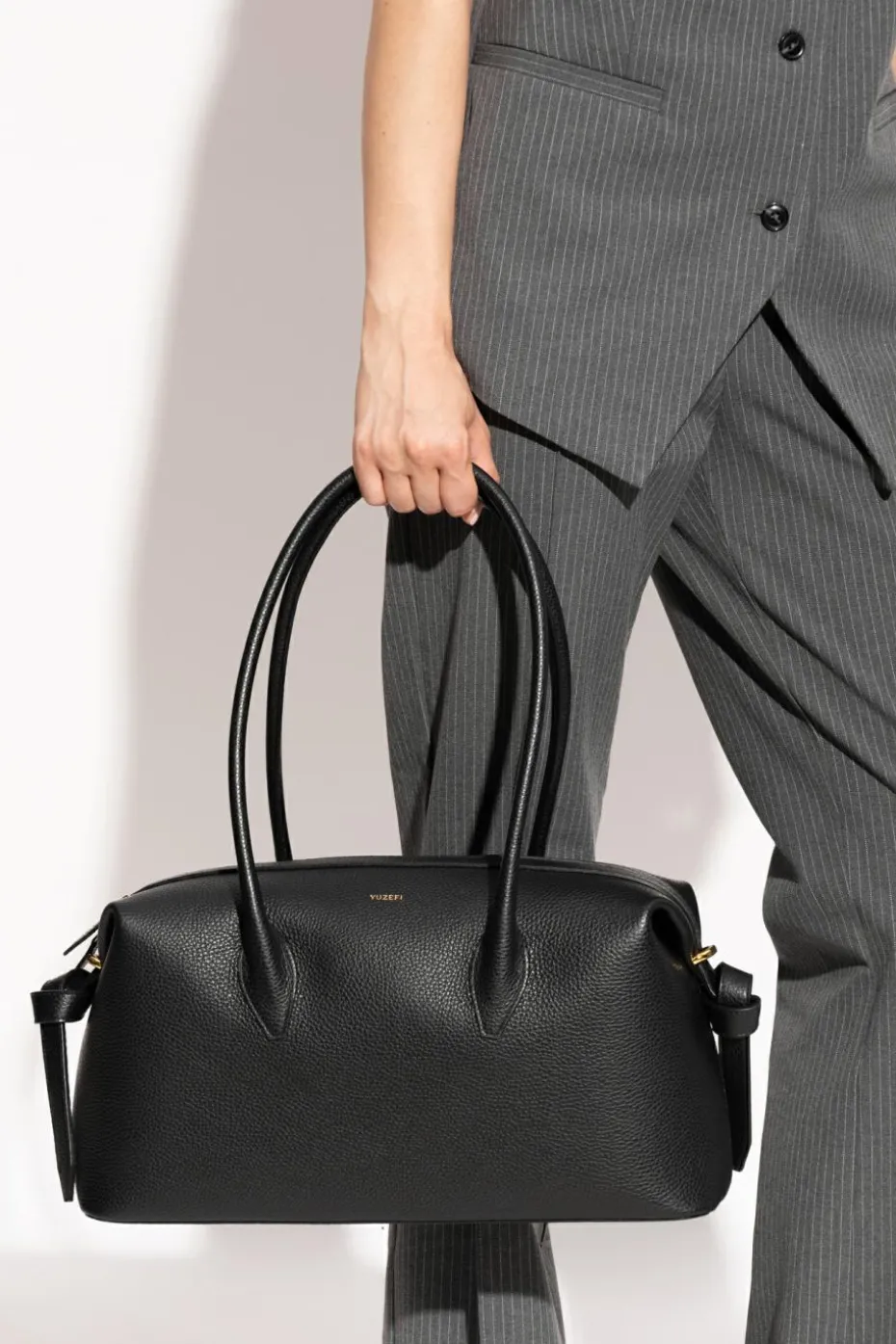 Yuzefi BLACK Shoulder bag "Brioche Duffle"